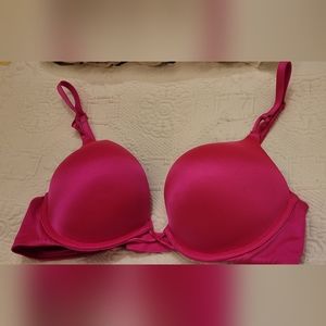 Victoria's Secret Bombshell Plunge Pushup Bra